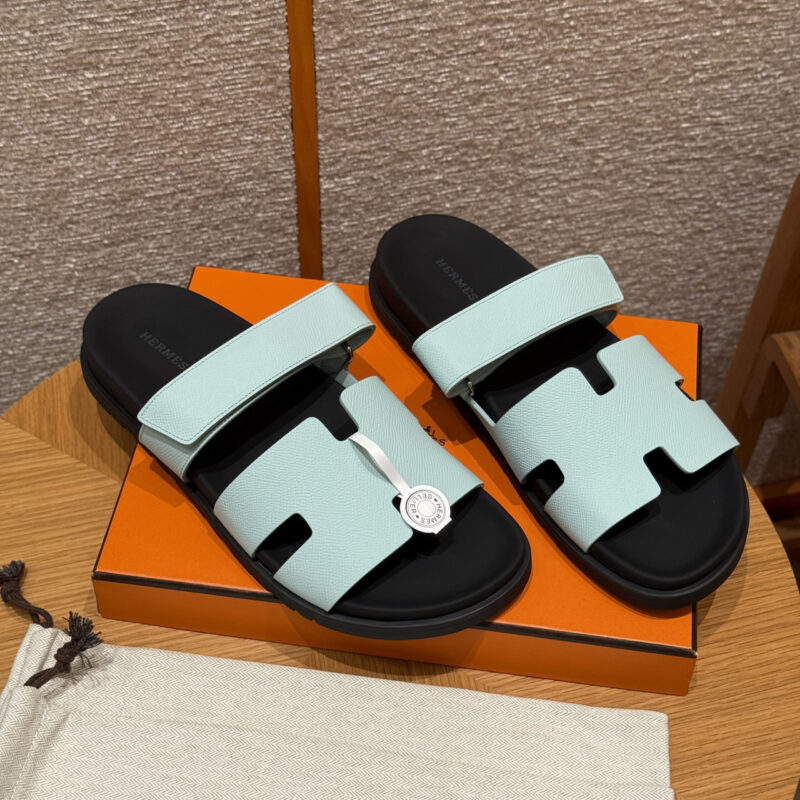 HERMES  180 CHYPRE SANDAL 老舅鞋 颜色/Colour：水晶蓝/Bleu Cristaux