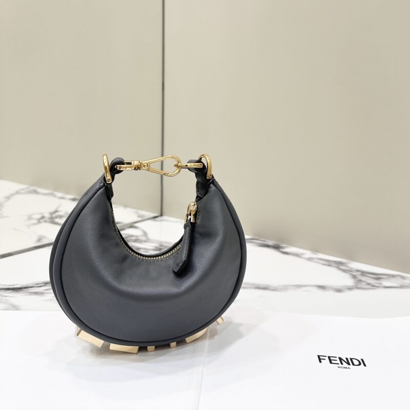 FENDI graphy迷你版、质感满满的柔软原厂牛皮 80056s