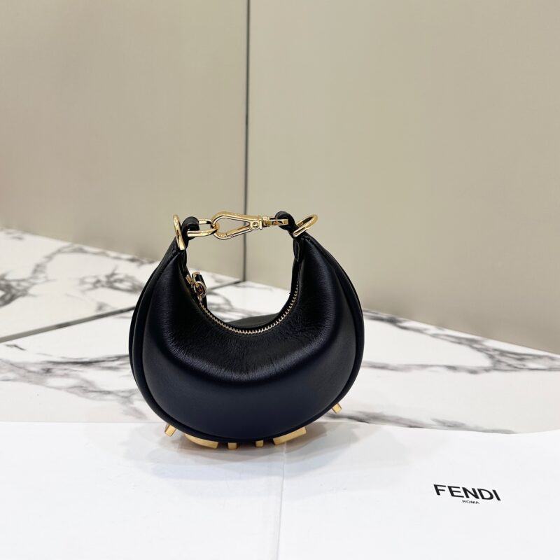 FENDI graphy迷你版、质感满满的柔软原厂牛皮 80056S