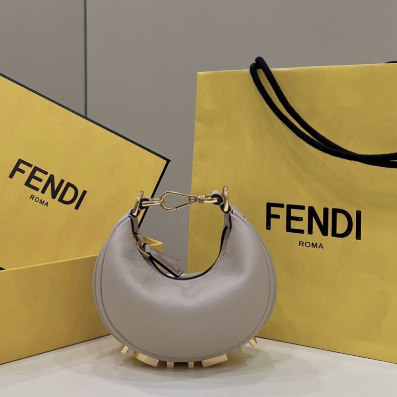 FENDI graphy迷你版、新一季腋下包 80056s