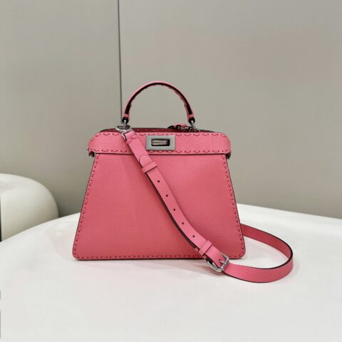 FENDI 最新𝐏𝐄𝐄𝐊𝐀𝐁𝐎𝐎小号手袋 款号80133