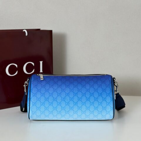 GUCCI 专柜品质，顶级原单货，实物实拍！款号839325渐变蓝色