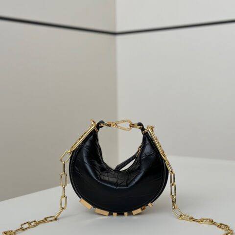 FENDI graphy 款号80083S 克