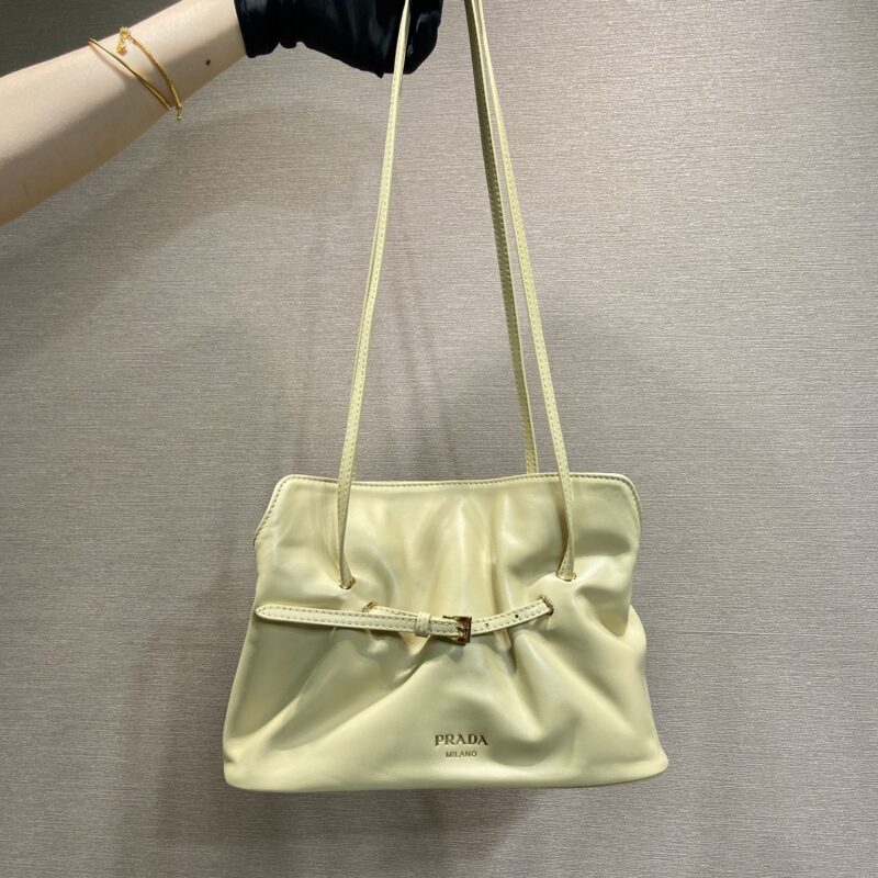 PRADA 新品云朵包 1BG586