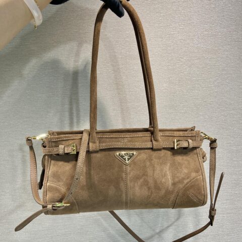 PRADA LusSolf磨砂皮 1BA426