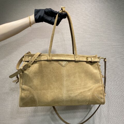 PRADA LusSolf绒皮 1BA433大号