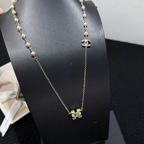 ❗️新品❗️ ☀️新款☑️ 香奈儿双C 26牛油果绿望远镜🔭项链