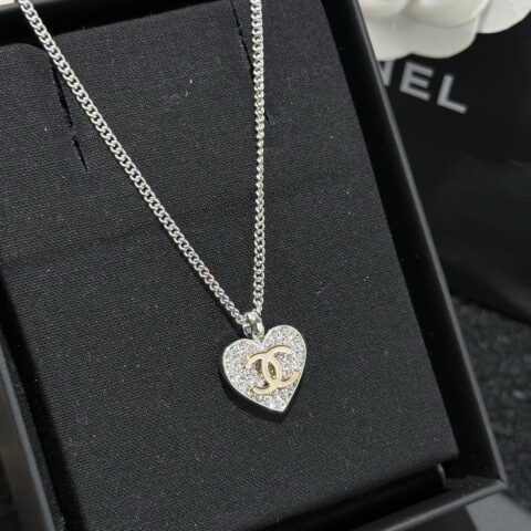❗️新品❗️ ☀️新款☑️ 香奈儿双C 爱心桃心满钻耳钉耳环
