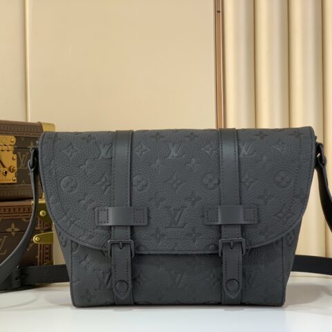 【原单精品】M28324黑色 全皮压花男包邮差包 Christopher 邮差包