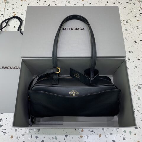 Balenciaga 保龄球包🎳小号 款号：832920