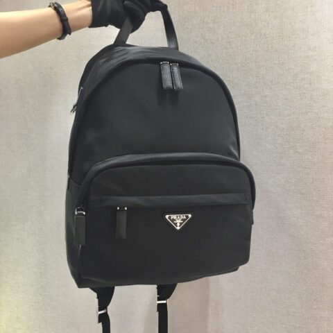 PRADA 新款双肩背包 最新双肩背包 2V066
