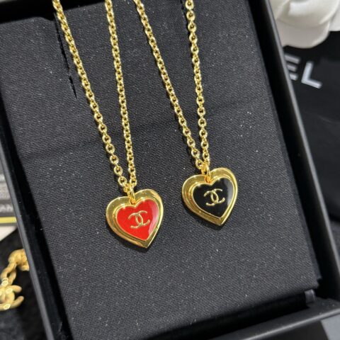 ❗️新品❗️ ☀️新款☑️ 香奈儿双C 爱心❤️🖤项链 ☀️