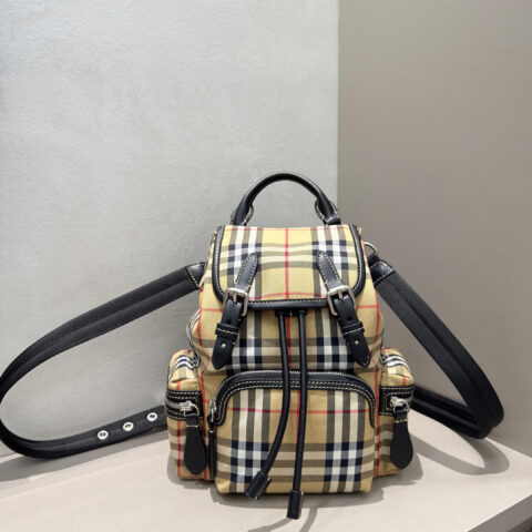 Burberry B家三用双肩包