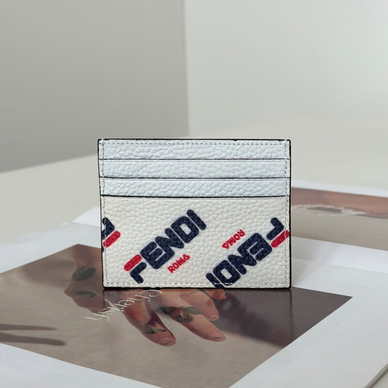 FENDI 荔枝纹丝印彩色字 Logo  六个卡片位 0258白