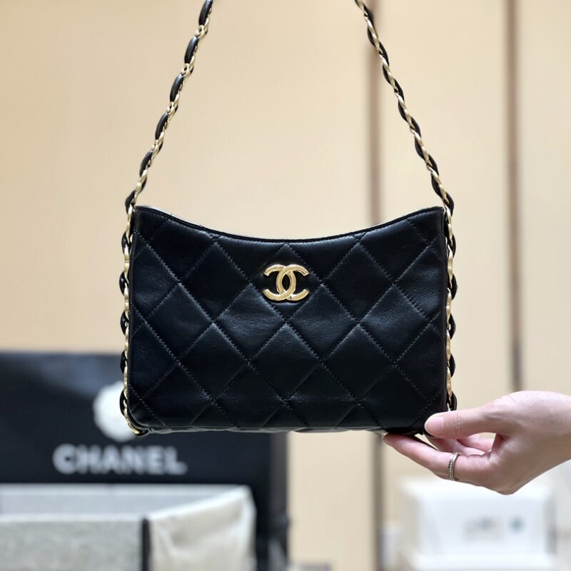 CHANEL 24K Hobo腋下包黑金  AS5177