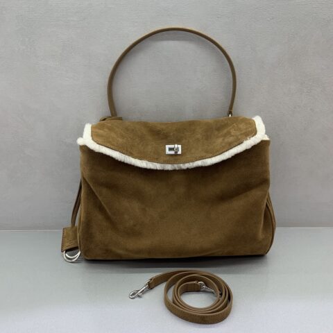 Balenciaga 𝐑𝐨𝐝𝐞𝐨 羊羔毛 款号:789721【中号】