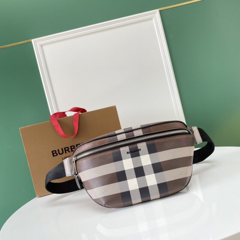 Burberry 最新桦木棕格纹腰包