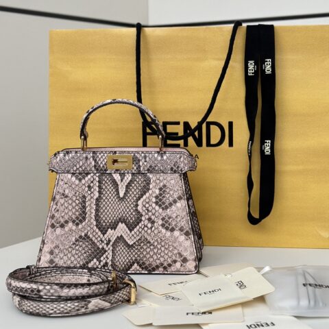 FENDI peekaboo 全新系列 款号:80062 A