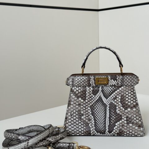 FENDI peekaboo 全新系列 款号:80062A