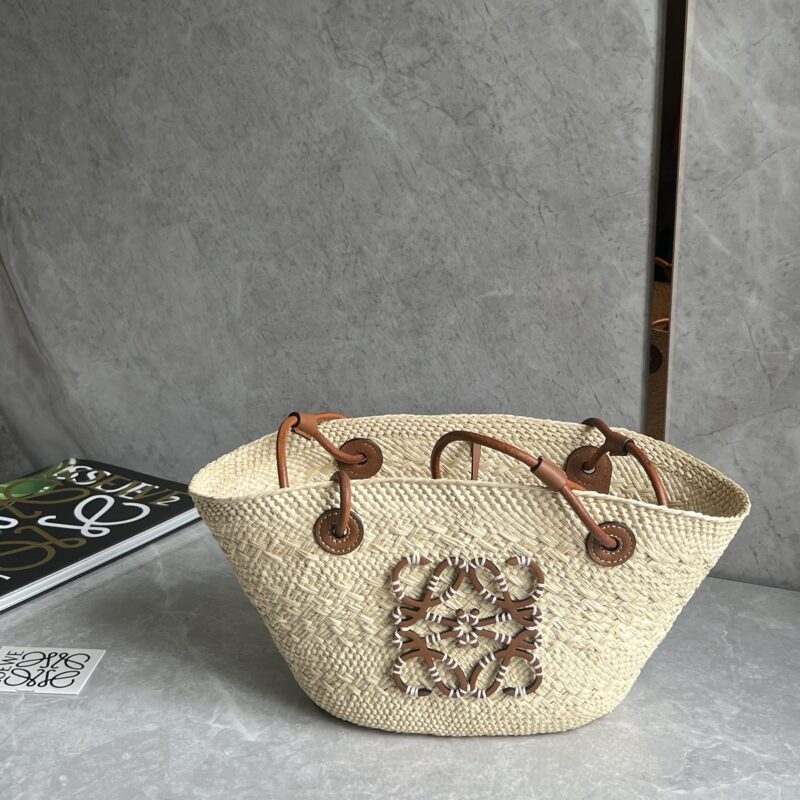 LOEWE Anagram Basket 草编包 1002