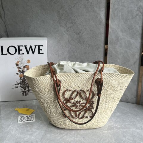 LOEWE Anagram Basket 草编包 1001