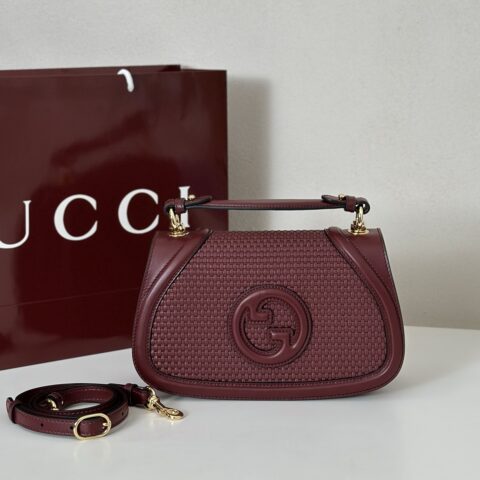 GUCCI 专柜品质，顶级原单货，实物实拍！款号815714酒红编织