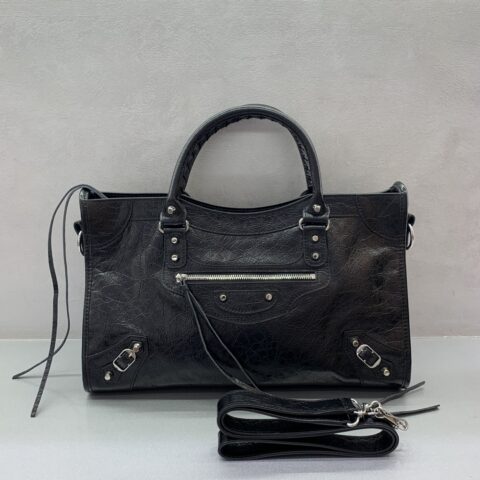 Balenciaga 最具标志性手袋Le City系列 【升级版】银扣 款号：115748 大号