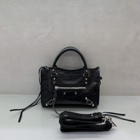 Balenciaga 最具标志性手袋Le City系列 【升级版】银扣 款号:084228 小号