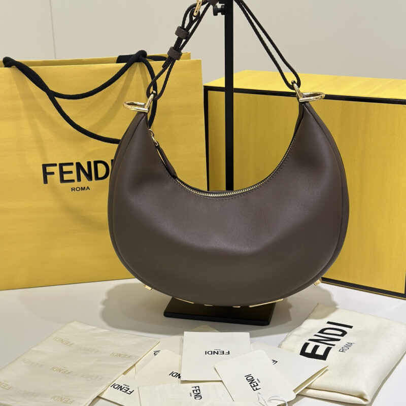 FENDI graphy腋下包的天花板 款号:80056M