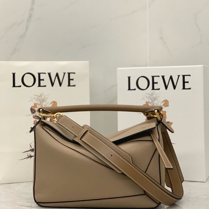 LOEWE 爆款沙色Puzzle 0160