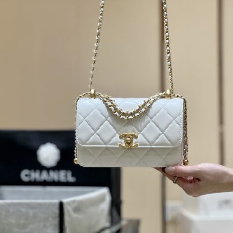 CHANEL 24C推出的双金珠 AS2649