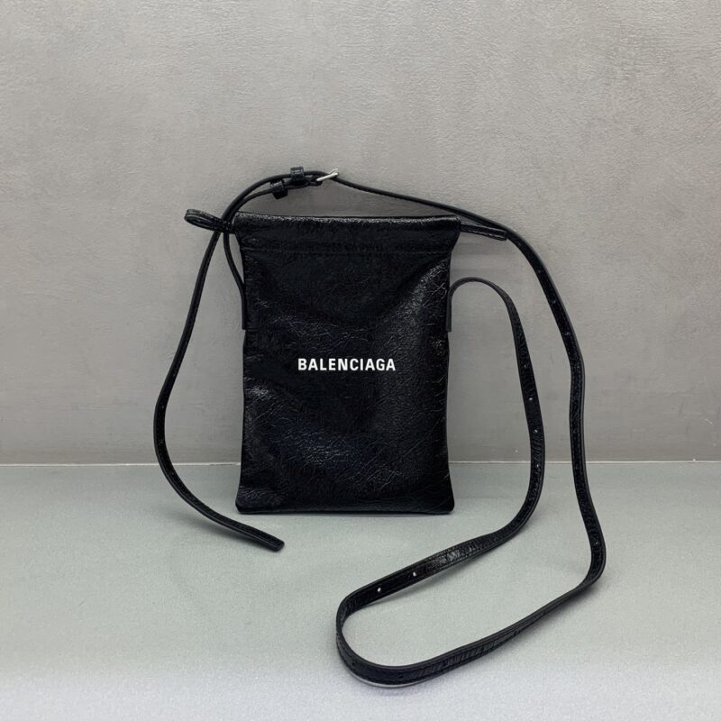Balenciaga 𝗦𝗛𝗢𝗣𝗣𝗘𝗥 𝗗𝗨𝗦𝗧𝗕𝗔𝗚斜挎/手机包 款号:811012 【小号】