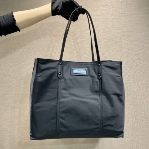 PRADA P家出新款购物袋1BG184