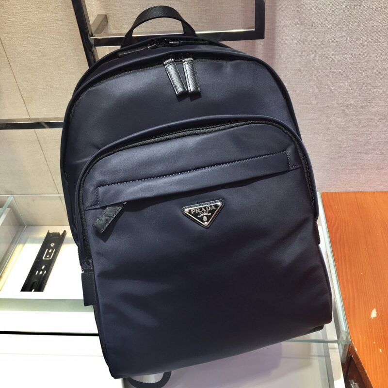 PRADA 独家首发 2VZ048双肩背包