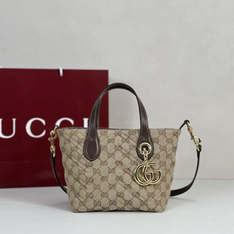 GUCCI 专柜品质，顶级原单货，实物实拍！款号855391浅杏布