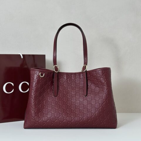 GUCCI 专柜品质，顶级原单货，实物实拍！款号815213酒红压字