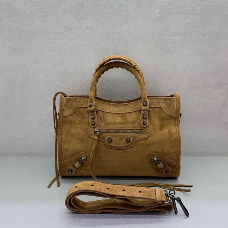 Baleciagna 最具标志性手袋Le City系列 款号;084669 【磨砂驼色】 中号