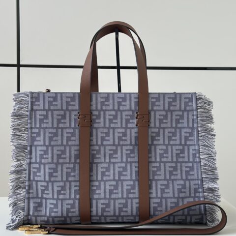 FENDI 新款托特包 款号8683