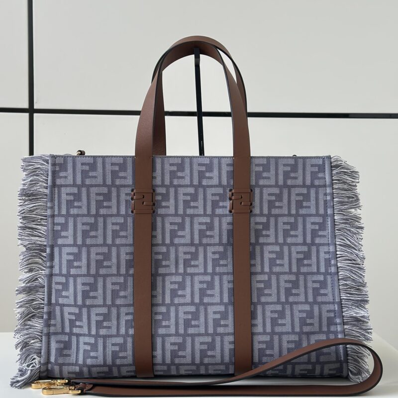 FENDI 新款托特包 款号8683