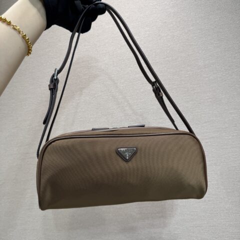 PRADA 新款保龄球 1BC249