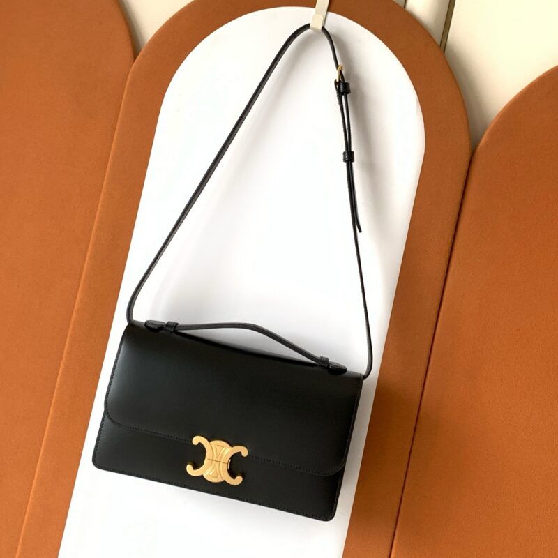 CELINE Halfmoon 半月包🛍️ 款号:L102U3