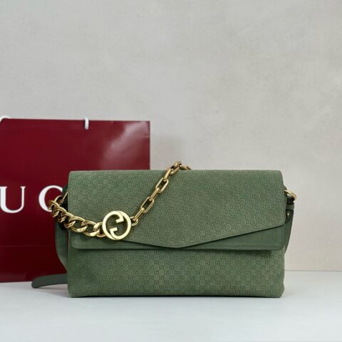 GUCCI 专柜品质，顶级原单货，实物实拍！款号857362灰绿反绒压
