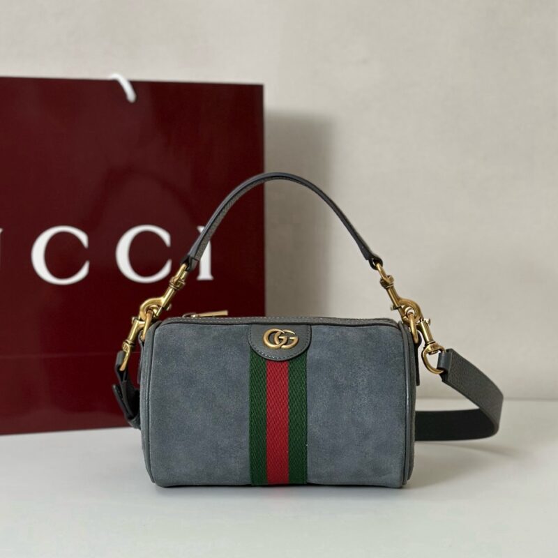 GUCCI 专柜品质，顶级原单货，实物实拍！款号846869灰绒皮
