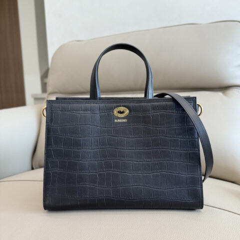 Burberry B新最新隽永设计 Cotswolds 托特包  型号3431
