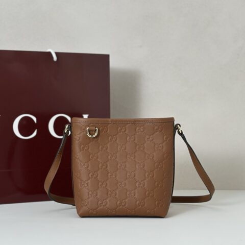 GUCCI 专柜品质，顶级原单货，实物实拍！款号847090棕色压字
