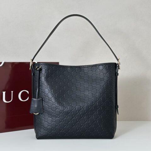 GUCCI 专柜品质，顶级原单货，实物实拍！款号847452克皮压字
