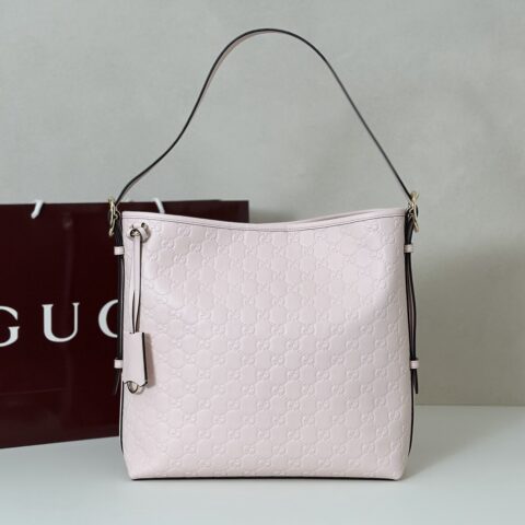 GUCCI 专柜品质，顶级原单货，实物实拍！款号847452浅粉压字