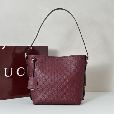 GUCCI 专柜品质，顶级原单货，实物实拍！款号848881酒红压字