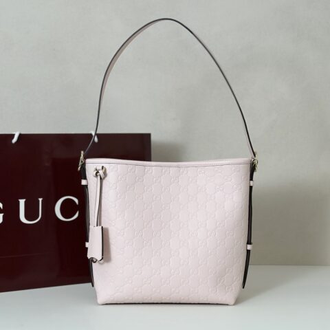 GUCCI 专柜品质，顶级原单货，实物实拍！款号848881浅粉压字