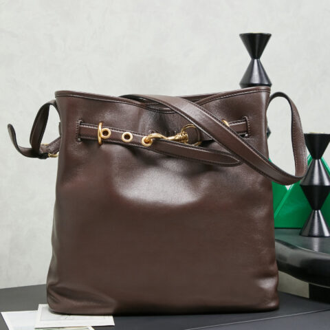 MIUMIU 26年新款🍒新品 型号:5BE101 石楠木